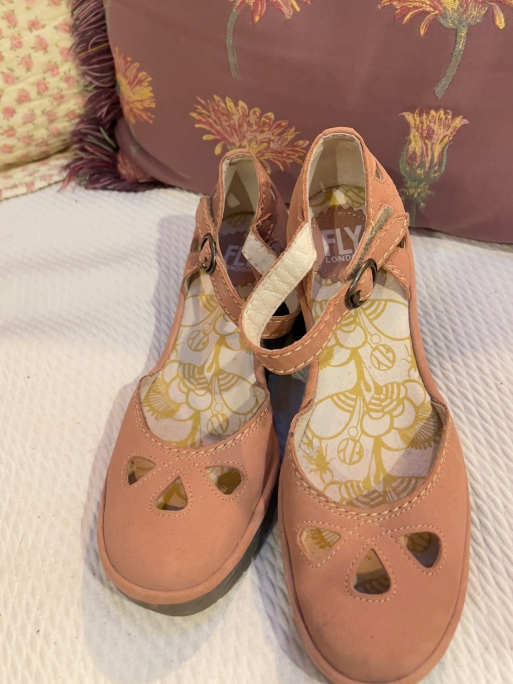 Pink Fly London Yuna Wedge Sandals Size 36 (5)